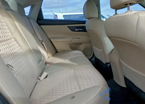 2016 Nissan Altima 2.5 z USA, uszkodzony, nr VIN 1N4AL3AP4GC258822